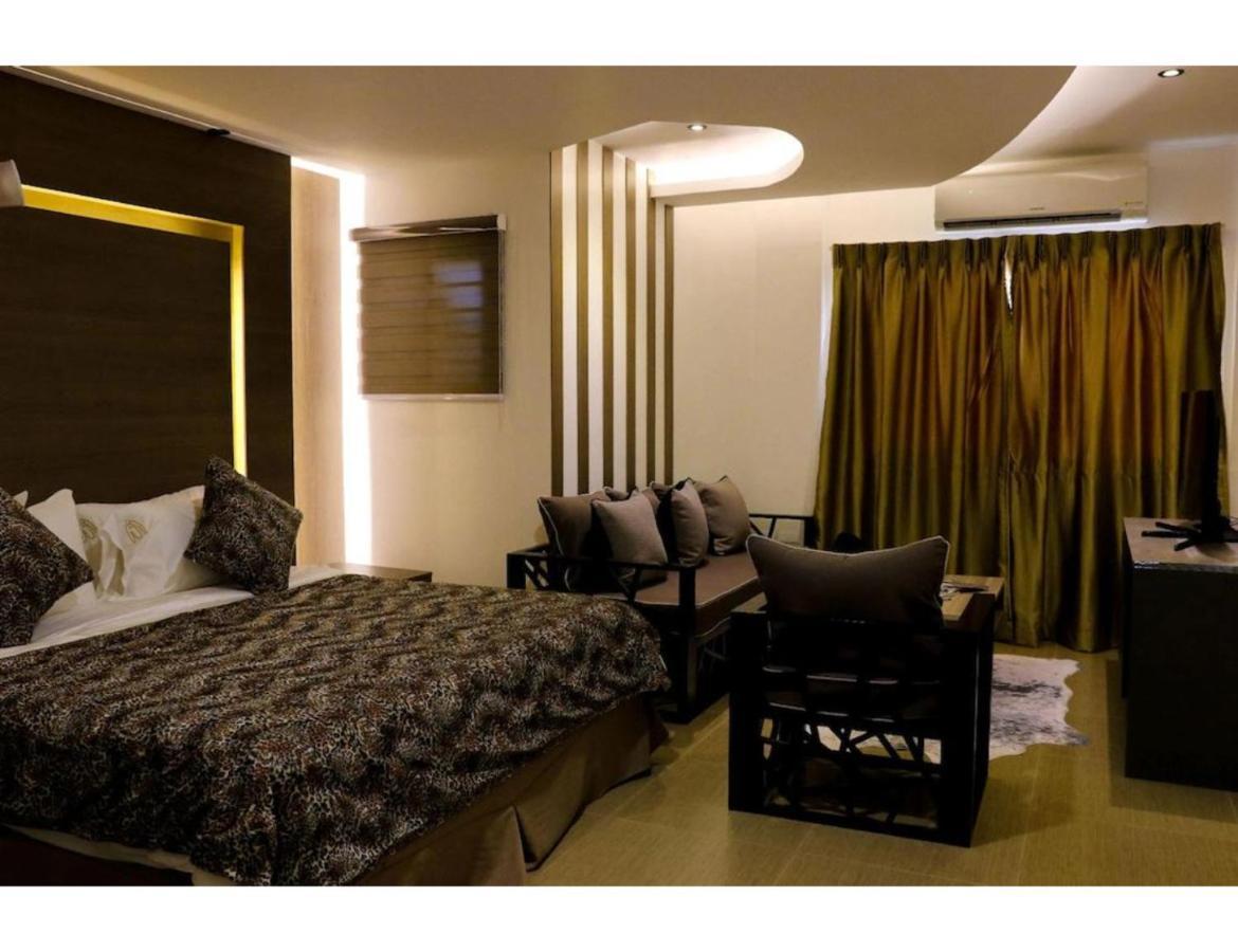 Safari Hotel And Villas Powered By Cocotel Bulala ภายนอก รูปภาพ