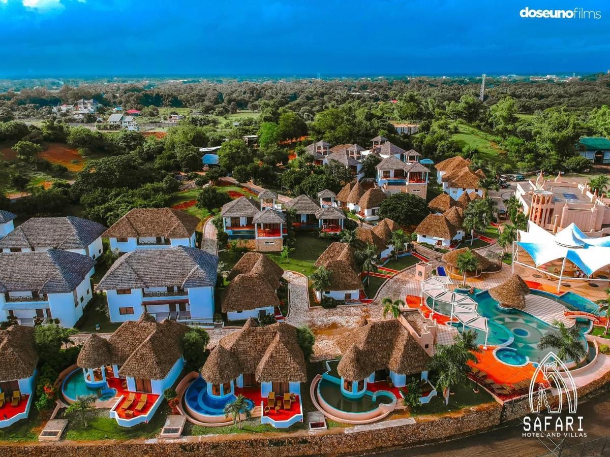 Safari Hotel And Villas Powered By Cocotel Bulala ภายนอก รูปภาพ